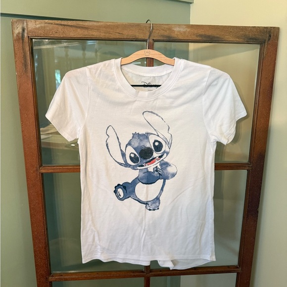 Disney Tops - Disney Stitch Character Lilo & Stitch Graphic Short Sleeve White Tee Size Small